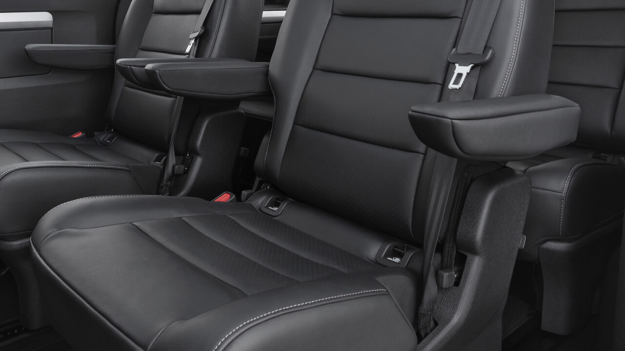 Opel Zafira Electric - Vip salonek na kolech - Prémiové pohodlí Opel Zafira Electric