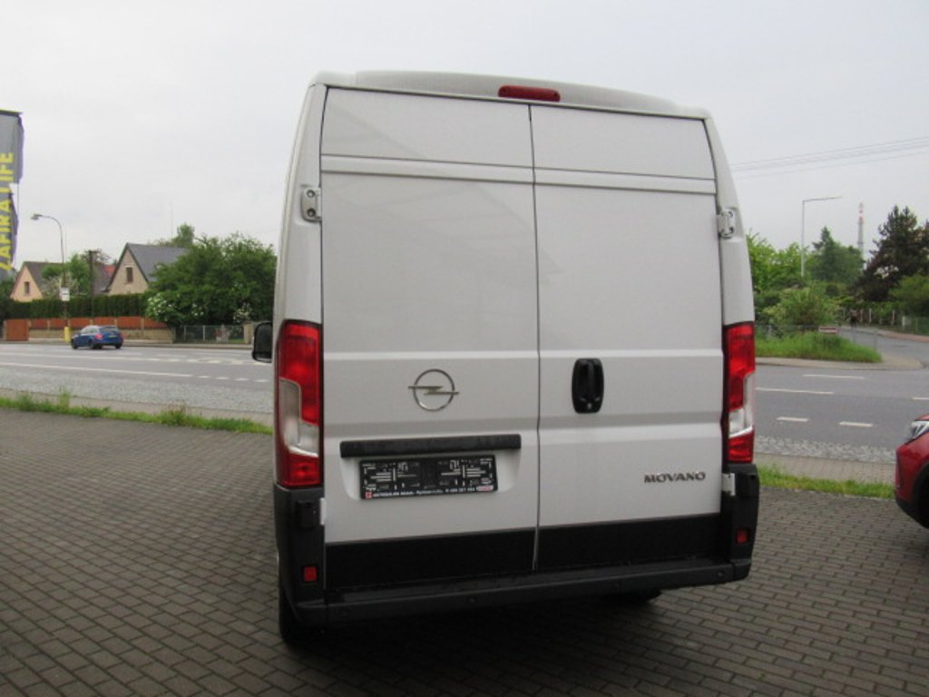 Opel Movano